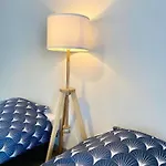 La Coquille: Bright, Cozy, 3 Min From Parc Expo