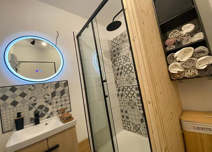 Apartment La Coquille: Bright, Cozy, 3 Min From Parc Expo *